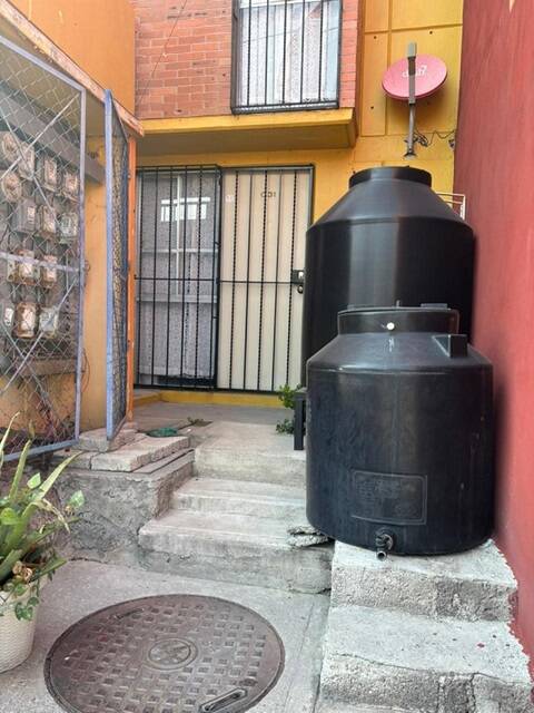 #CV 694 - Casa para Venta en Ecatepec de Morelos - MC