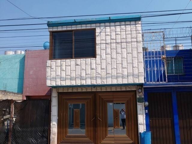 #CR 65 - Casa para Renta en Tultepec - MC - 1