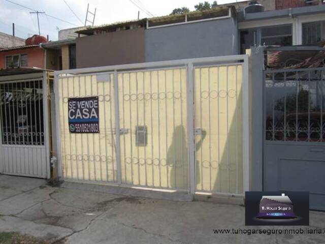 #CV 700 - Casa para Venta en Cuautitlán Izcalli - MC - 1